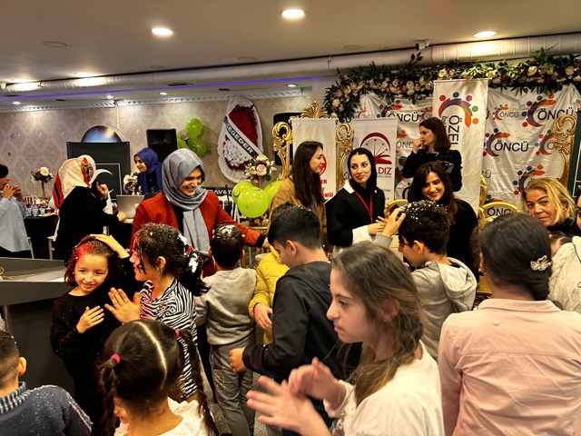 Engelleri Birlikte Aşıyoruz